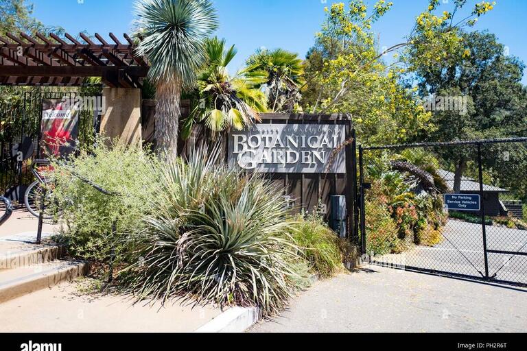 UC Botanical Garden sign and entrance 